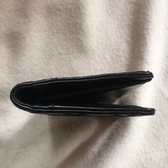 CHANEL Black Calfskin Wallet Quilted Stitching - Picture 8 of 16